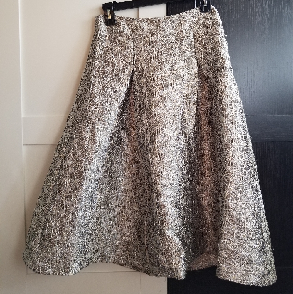 Banana Metallic Floral Skirt size M